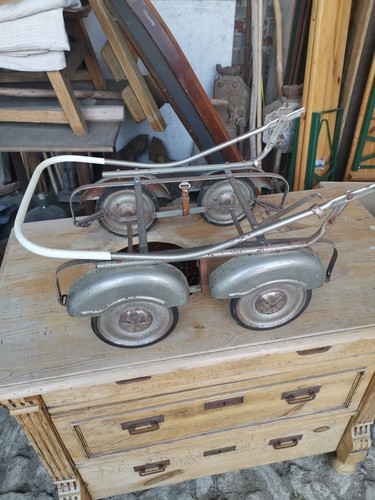 Retro kinderwagen puppen - kinderwagen,