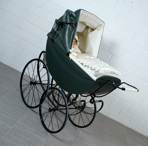Nostalgischer kinderwagen - nostalgischer,